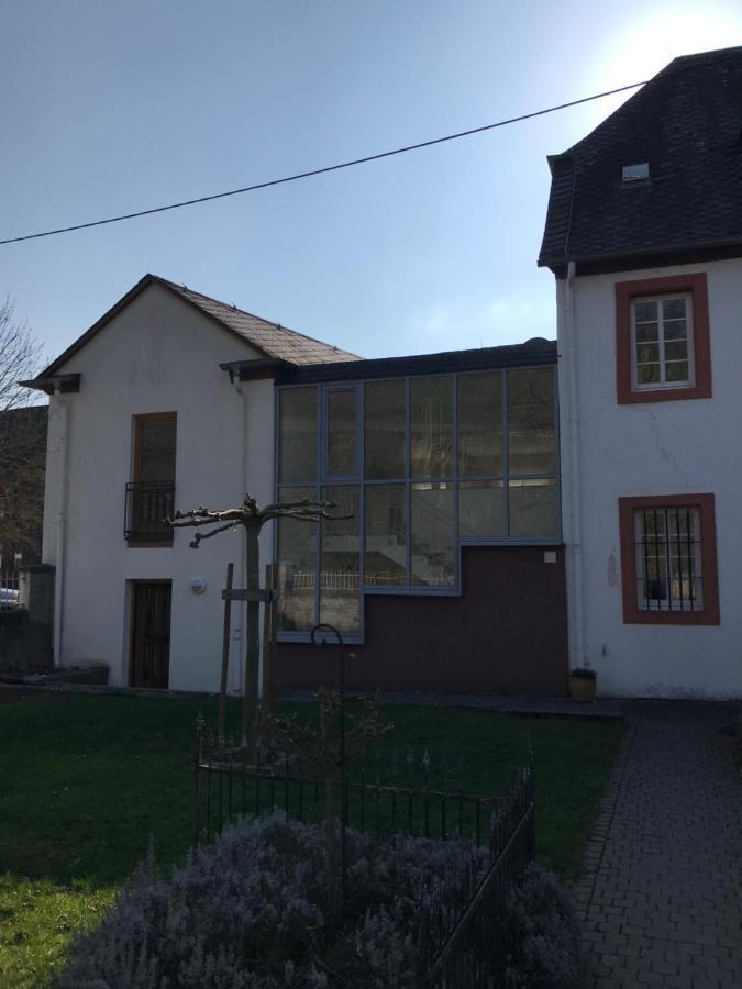 Altes Pfarrhaus Mit Flair Und Moselblick Appartement Brauneberg