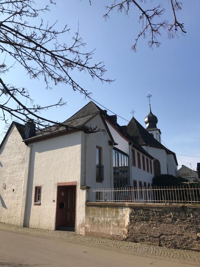 Altes Pfarrhaus Mit Flair Und Moselblick Appartement Brauneberg